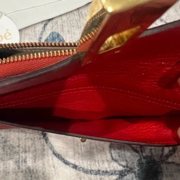 Chloé Drew Long Red Leather Wallet ( all inclusive)
Box, Dust bag, tag,COA card - Picture 7 of 16